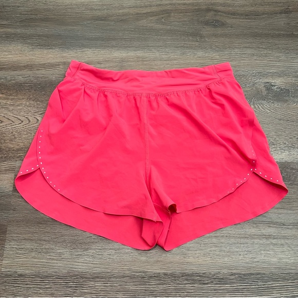 Lululemon Fast and Free Reflective High-Rise Classic-Fit Short 3" Lip Gloss - Picture 4 of 11